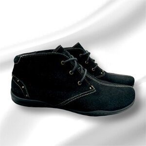 Taos Stellar Chukka Suede Lace Up Comfort Ankle Booties, Size 9